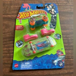 Hotwheels fingerboard (Green)